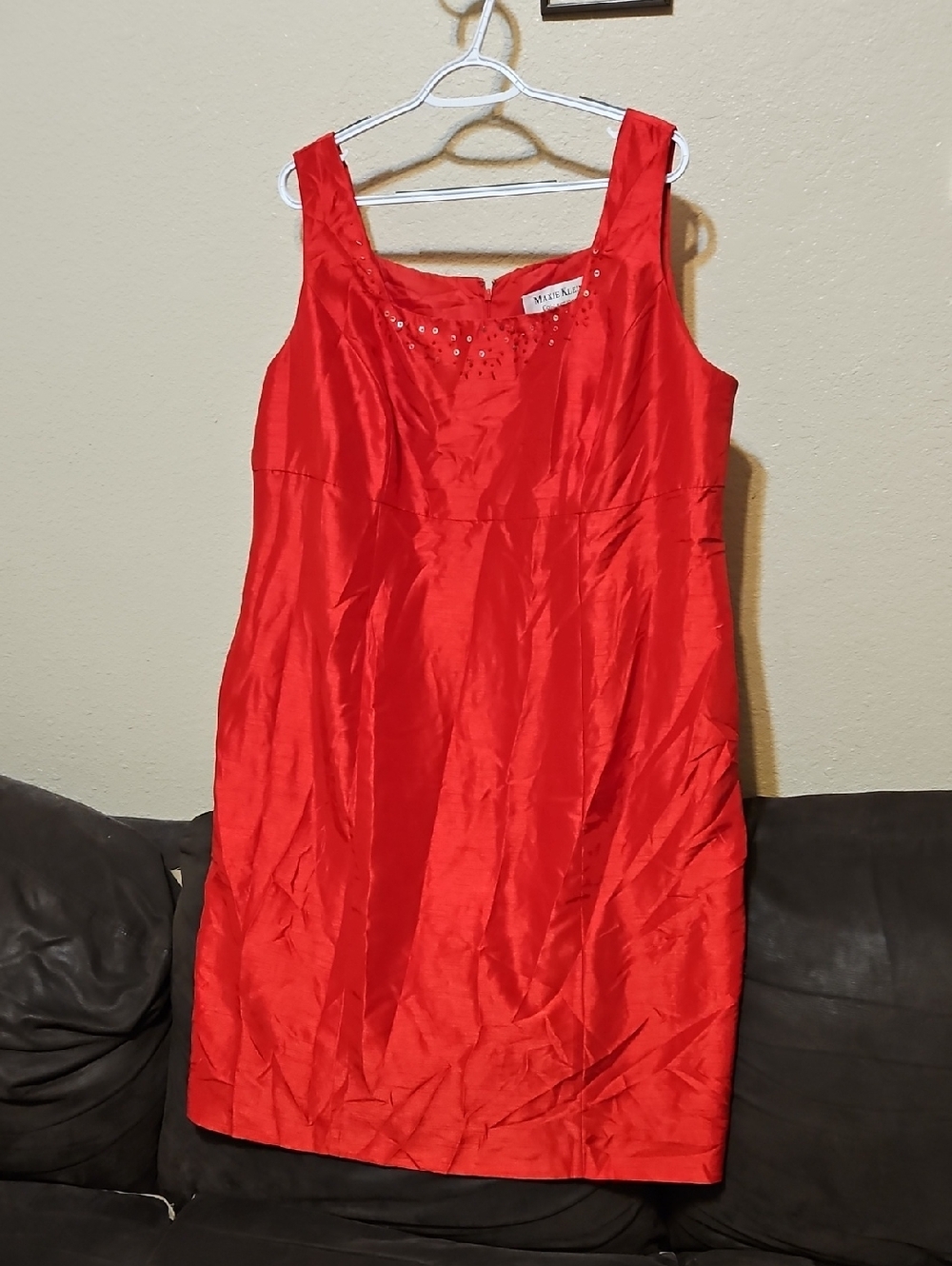 Morrell Maxie Scoop Neck Red Midi Dress